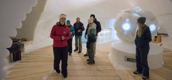 Igloo tour